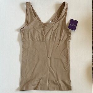 Yummie Tank Cami Seamless Shaping Firm Control Shaper Scoop Stretch Compression